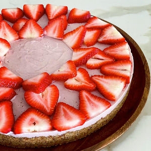 Raw Vegan Strawberry Cheesecake